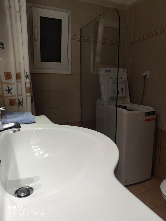 Cozy Apartment Near The Sea In Palaio Faliro Athen Eksteriør billede